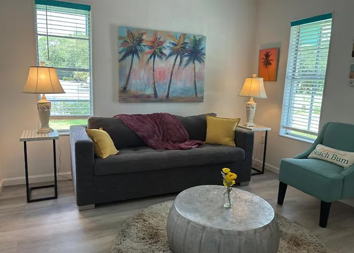 Getaway Pool & Pet-friendly Apartment Gulf Shores