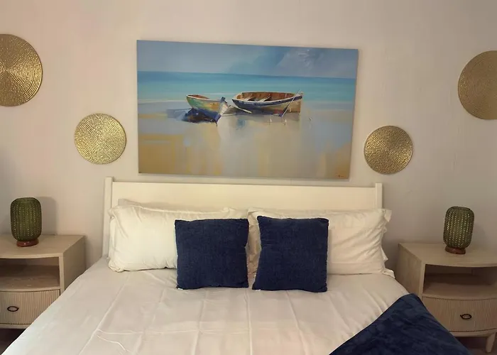 Apartment Getaway Pool & Pet-friendly