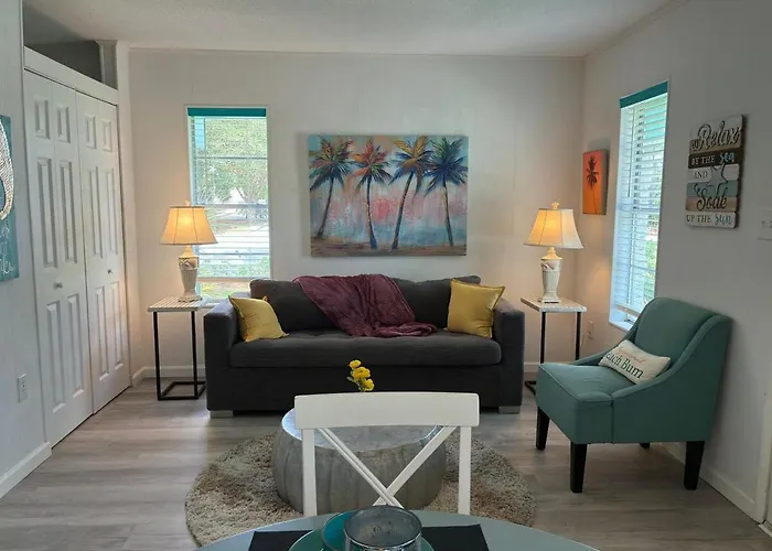 Getaway Pool & Pet-friendly Gulf Shores